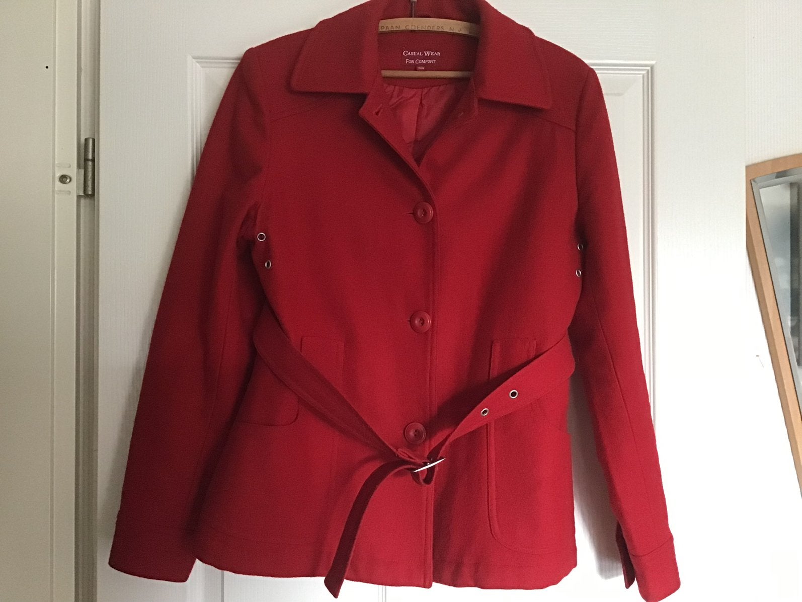 Leuk Ferrari rood jasje( Mt 38), Ophalen of Verzenden, Zo goed als nieuw, Maat 38/40 (M), Rood