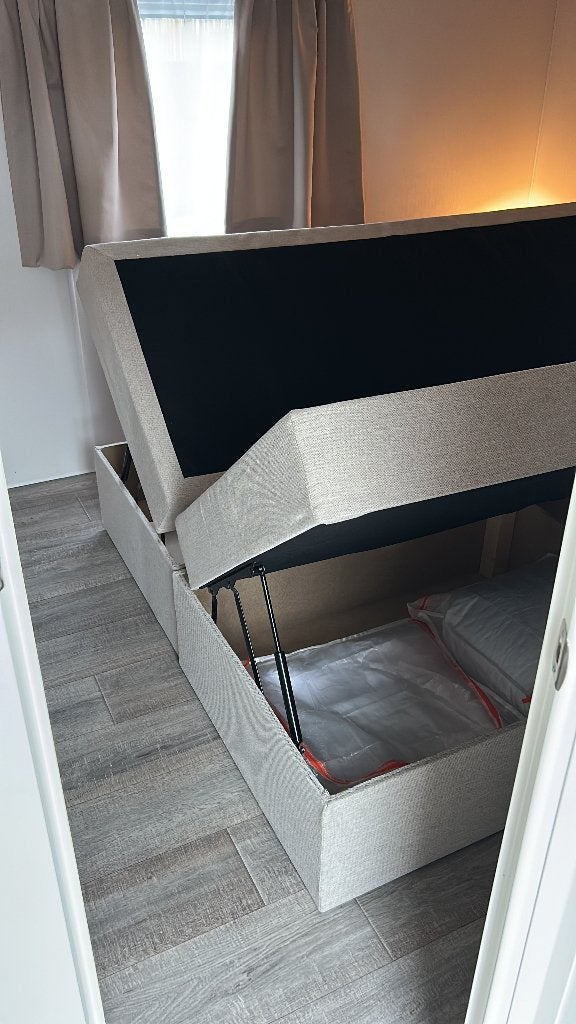 Eenpersoons boxspring 80x200 met opbergruimte, Ophalen, Eenpersoons, Beige, Nieuw