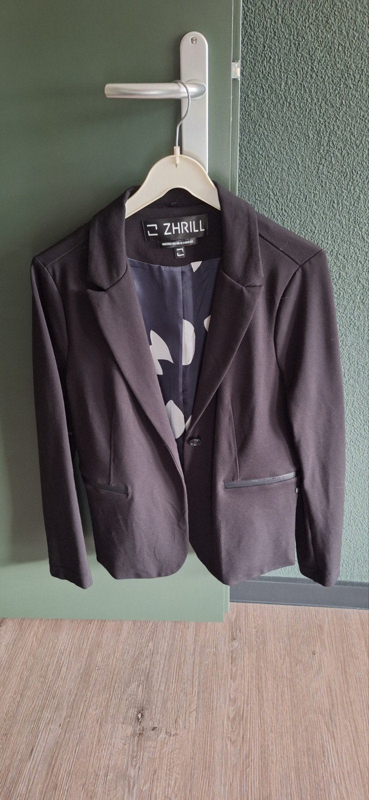 ZHRiLL Zwart Jasje - Maat M, Maat 38/40 (M), Zwart, Ophalen of Verzenden, Zo goed als nieuw