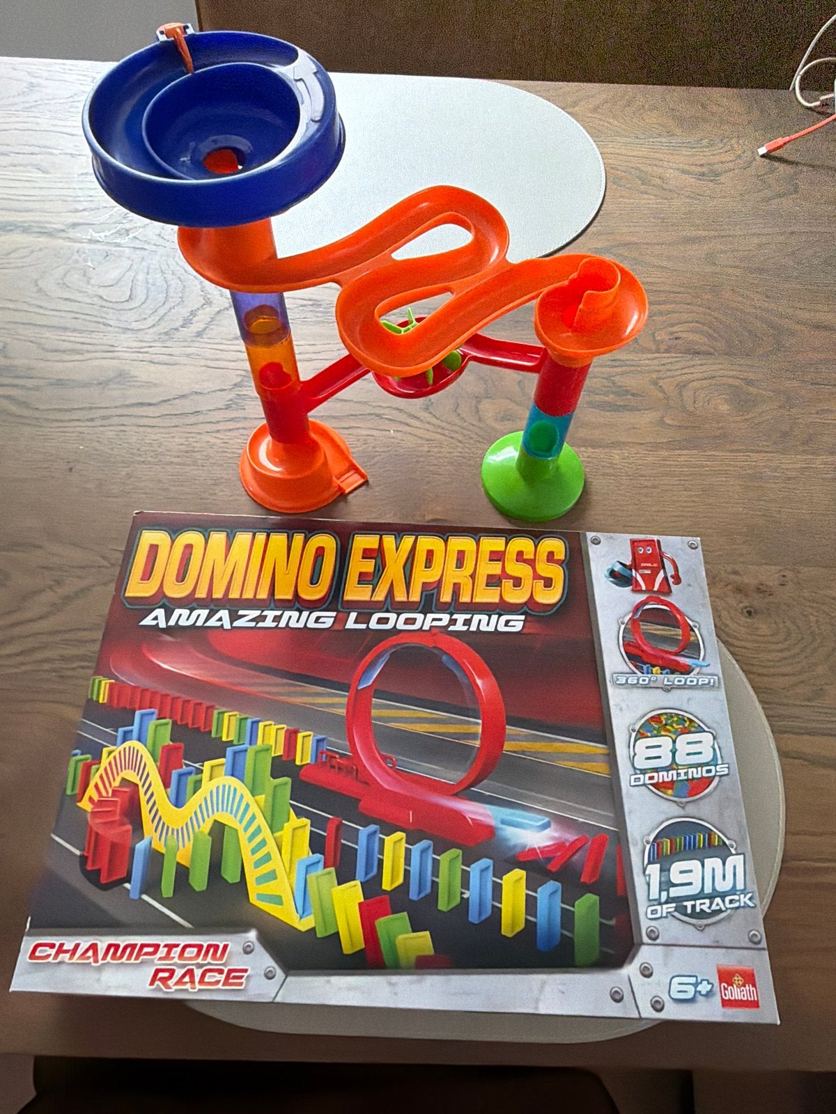 Domino Express Amazing Looping & knikkerbaan, Ophalen of Verzenden, Zo goed als nieuw, Jongen of Meisje