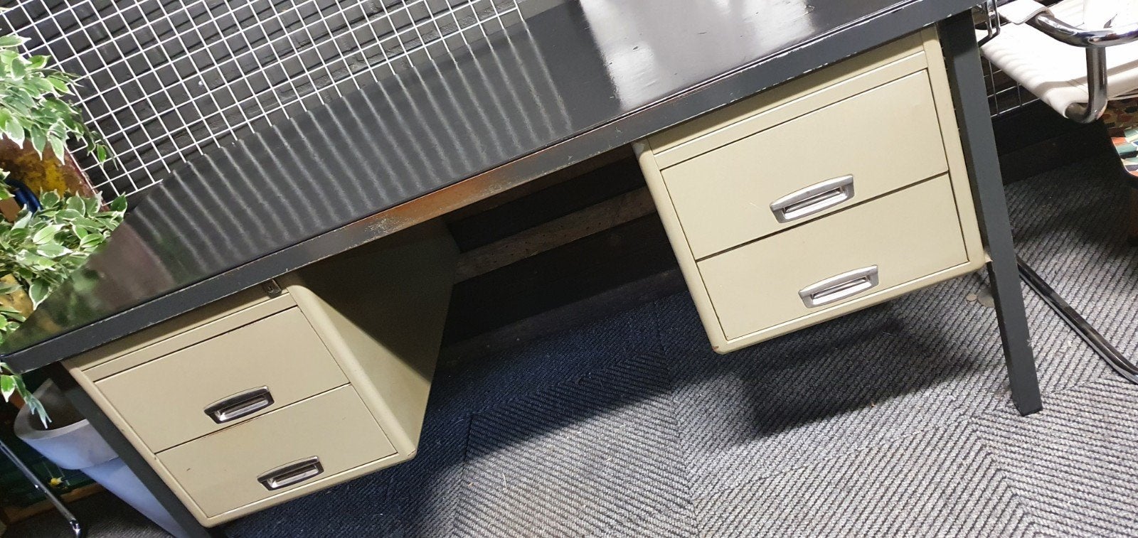 vintage industrieel bureau, Ophalen, Gebruikt, Metaal