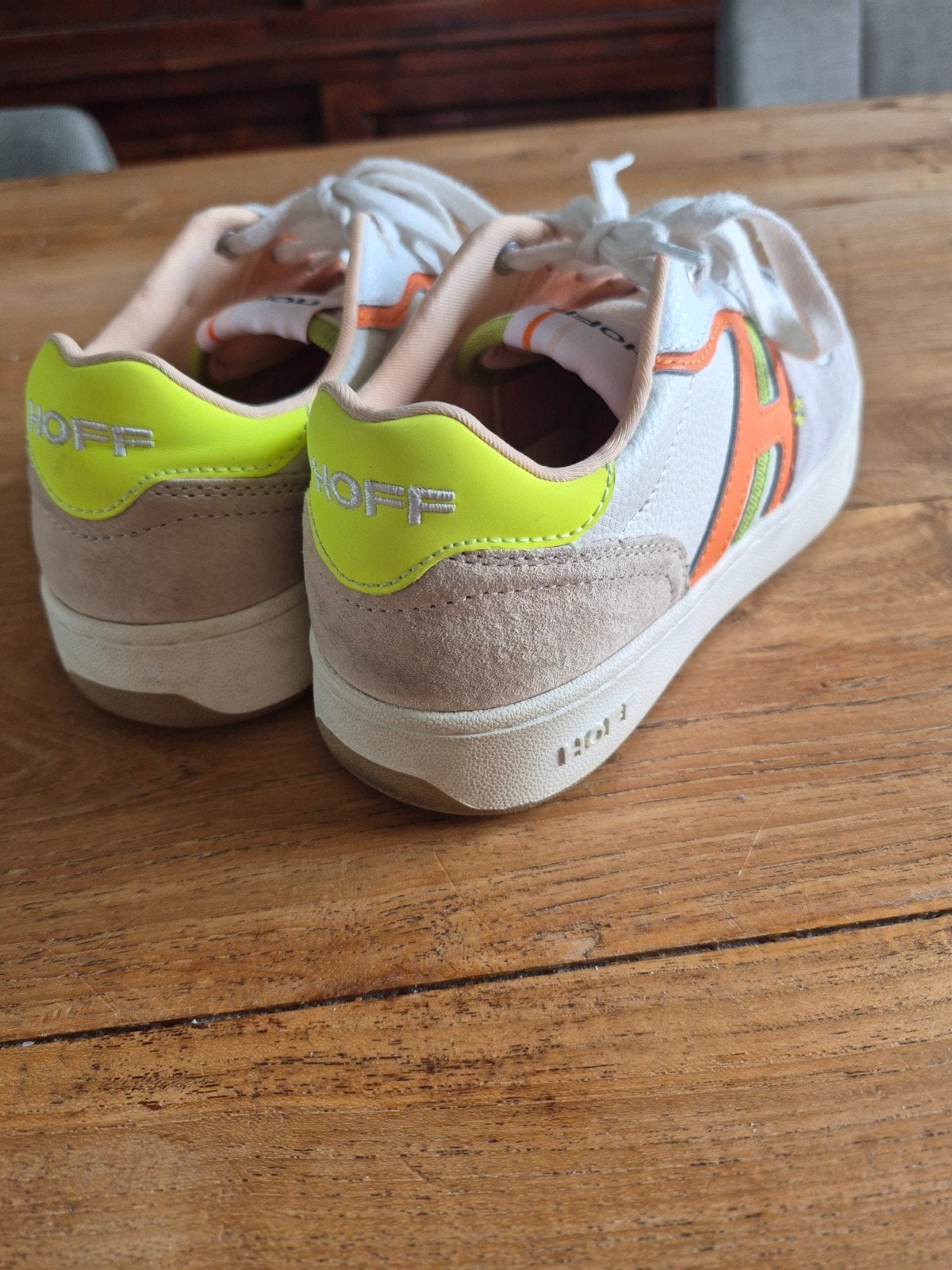 HOFF Gamla Stan Sneakers maat 39, Overige kleuren, Ophalen of Verzenden, Gedragen, Sneakers of Gympen