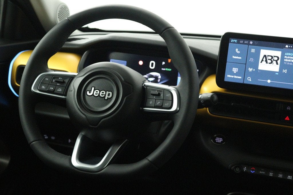 Jeep Avenger Summit 54 kWh (PARKEERSENSOREN, CRUISE CONTROL, Auto's, Jeep, Gebruikt, Zwart, 156 pk, Zwart
