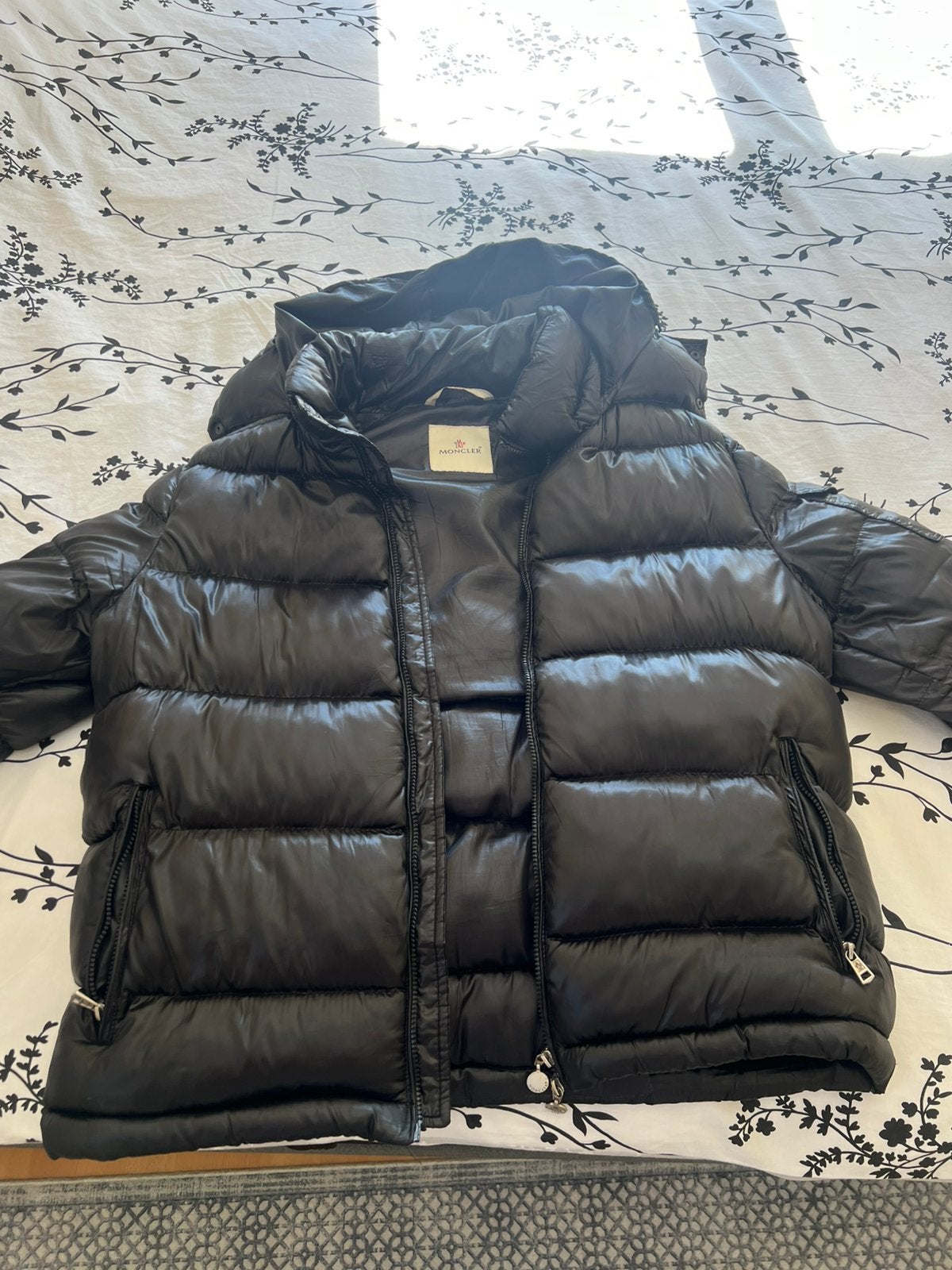 Moncler maya Jas, Ophalen, Zo goed als nieuw, Maat 56/58 (XL), Zwart