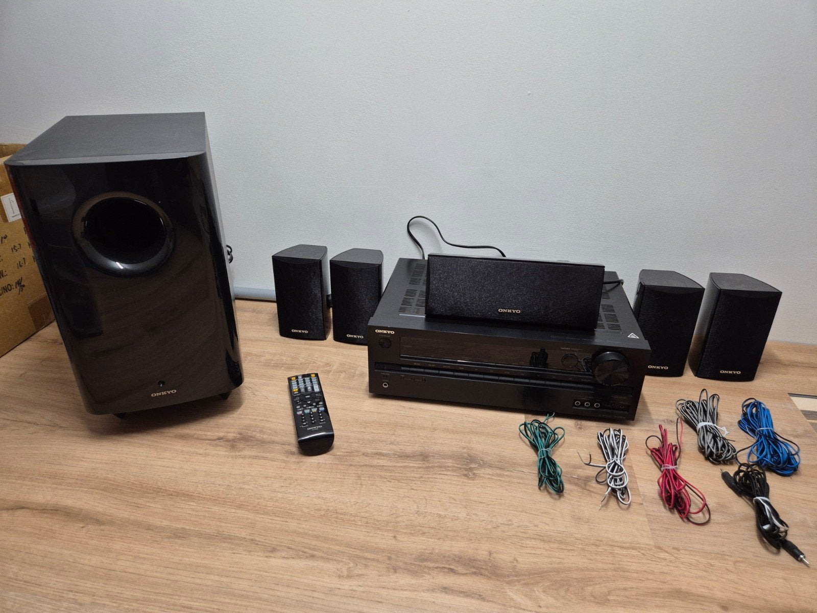Onkyo TX-NR535 5.1 Home Cinema Set met speakers en subwoofer, Gebruikt, 70 watt of meer, 5.1-systeem, Overige spelers