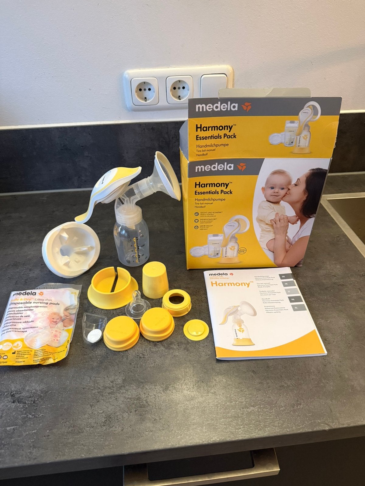 Medela Harmony Essentials Pack handmatige borstkolf –, Ophalen of Verzenden, Zo goed als nieuw, Borstkolf