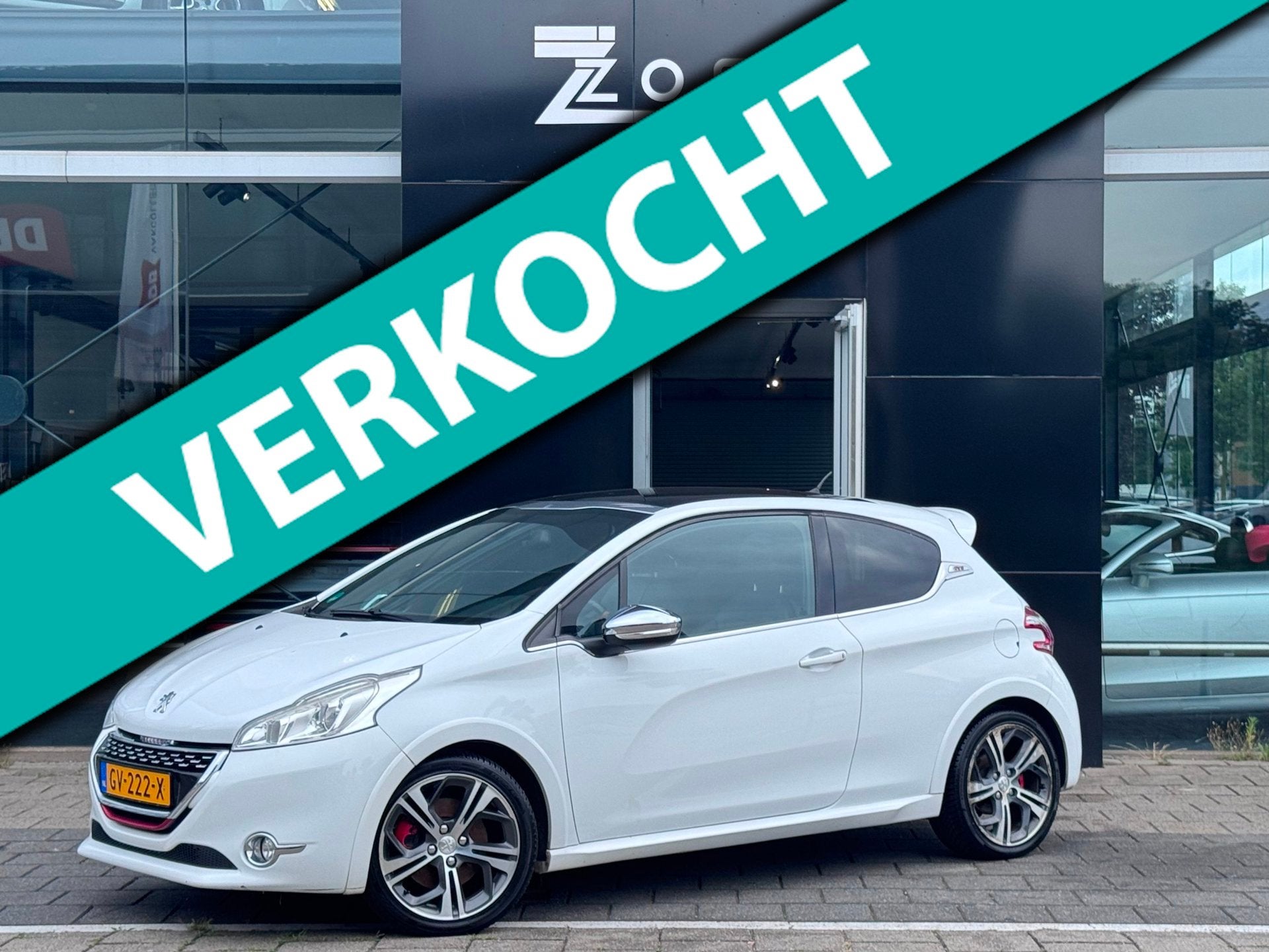 Peugeot 208 Peugeot 208 GTi 200PK | SPORTSTOELEN | NAVI | CR, Auto's, Voorwielaandrijving, Gebruikt, Zwart, Automatische klimaatregeling