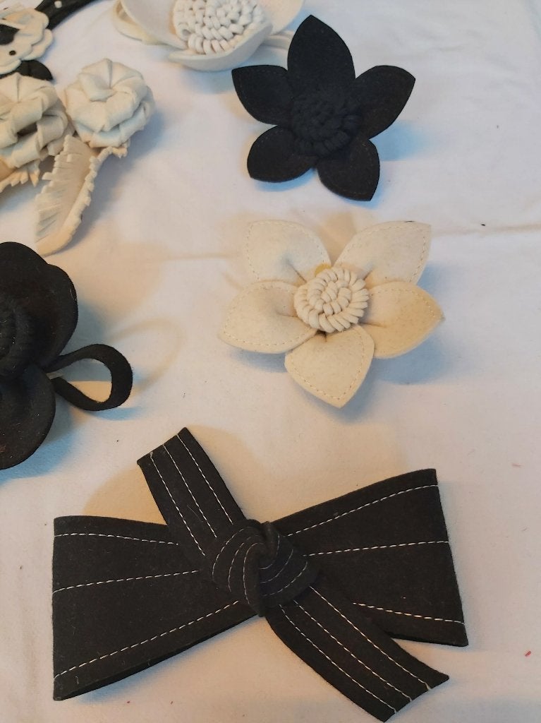 Set mooie nieuwe bloemen (A) van dik vilt Hoeden maken, Ophalen of Verzenden, Nieuw, Meerdere media, Kunst en Creatief