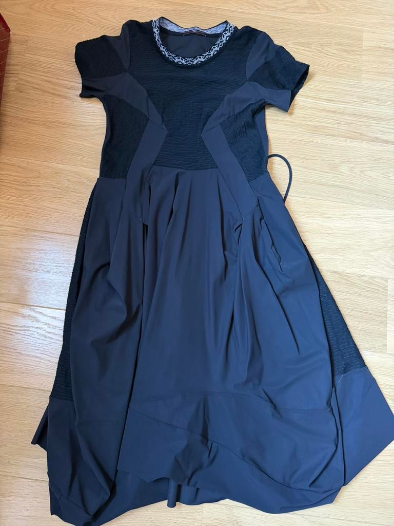 High use by Claire Cambell jurk it 42/S/M zgan, Maat 38/40 (M), Zwart, Ophalen of Verzenden, Zo goed als nieuw