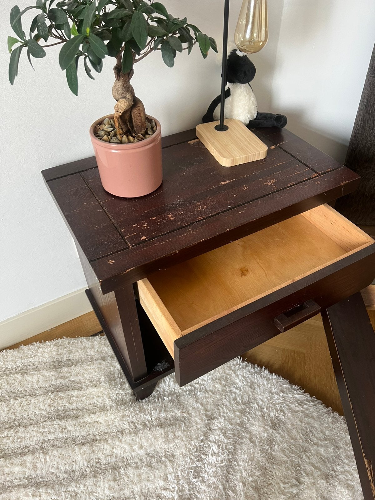 Nightstand, Huis en Inrichting, Ophalen