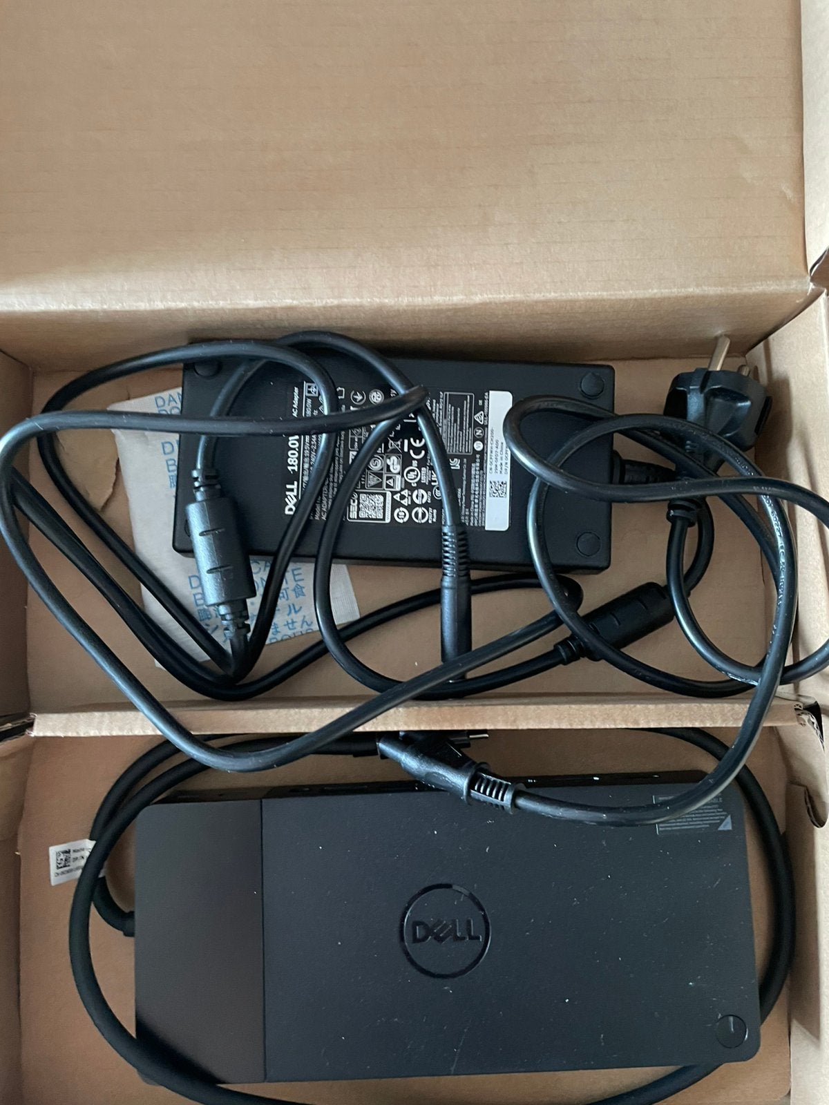 Dell Dockingstation | WD22TB4, Computers en Software, Dockingstations, Ophalen of Verzenden, Zo goed als nieuw