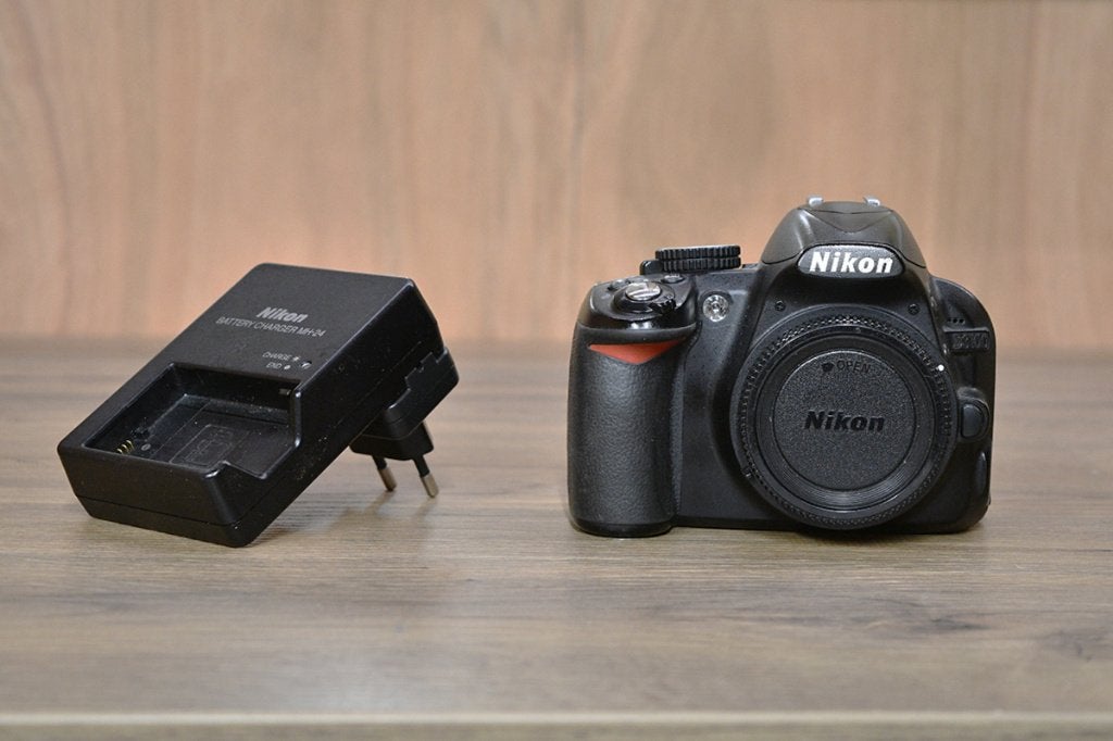 Nikon D3100 DSLR body (22122 clicks), Audio, Tv en Foto, Gebruikt, Spiegelreflex, Nikon, Geen optische zoom