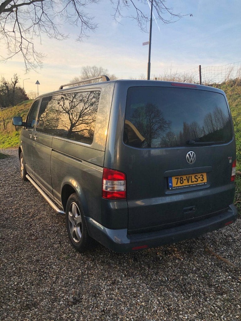 Volkswagen Transporter T5 2.5 TDI Automaat | 174 pk, Auto's, Zwart, Volkswagen, 2020 kg, Particulier
