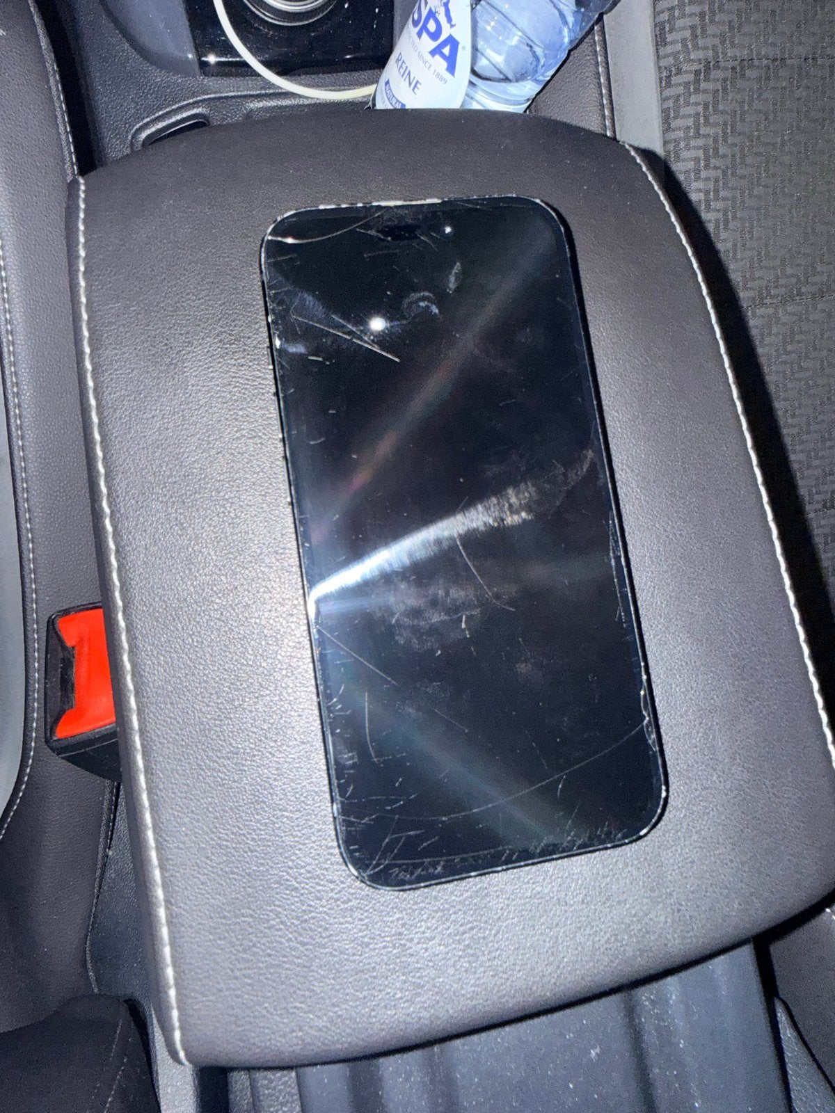 iPhone 15 met barst in scherm, batterij 85%, Ophalen of Verzenden, Gebruikt, IPhone 15