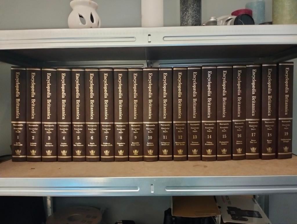 Encyclopaedia Britannica (30 delen) - Complete Serie, Ophalen, Complete serie, Encyclopaedia Britannica, Zo goed als nieuw