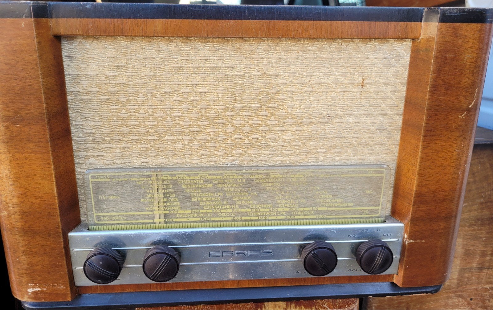 Buizenradio compleet spelend, Ophalen