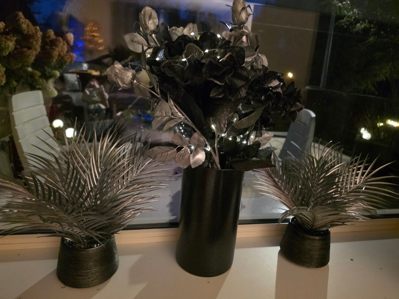 Set van 3 kunstplanten: 2 palmen, 1 bloemstuk - Zilver/Zwart, Ophalen, Binnen, Overige typen, Met pot of vaas
