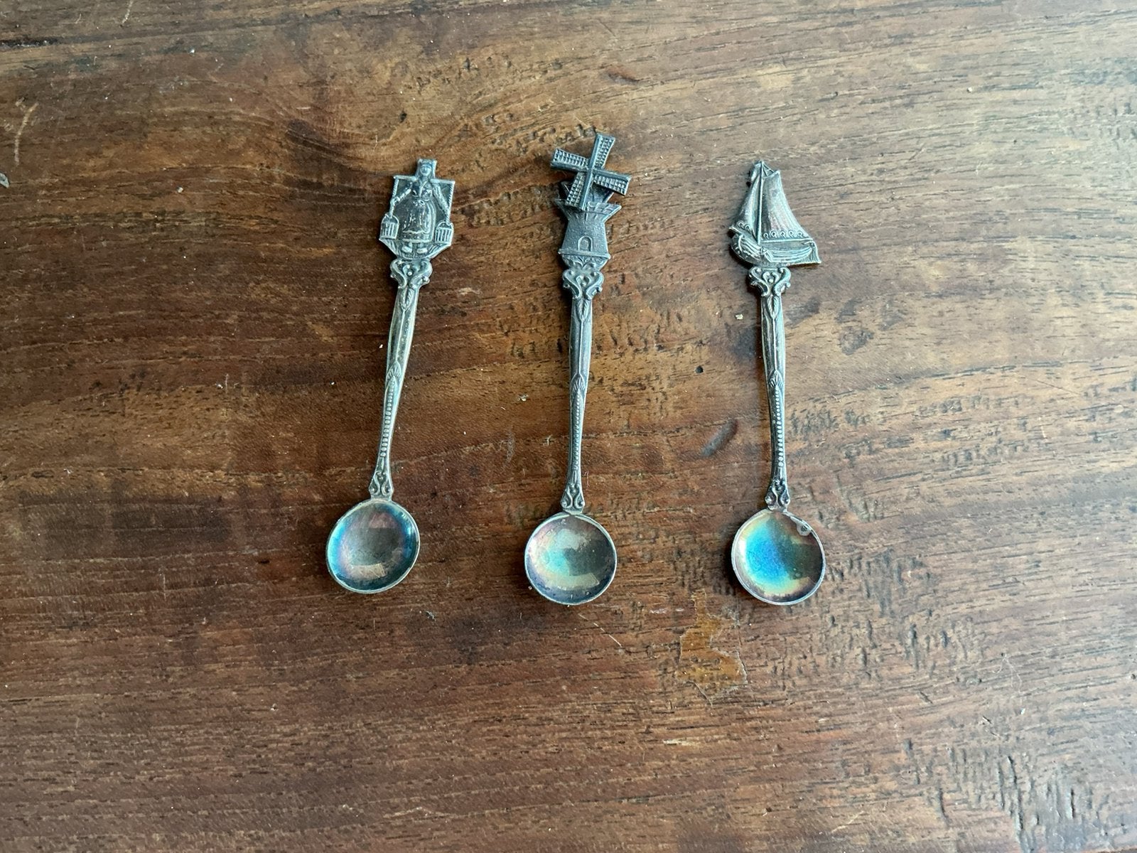 Drie kleine verzilverde lepeltjes, Ophalen of Verzenden
