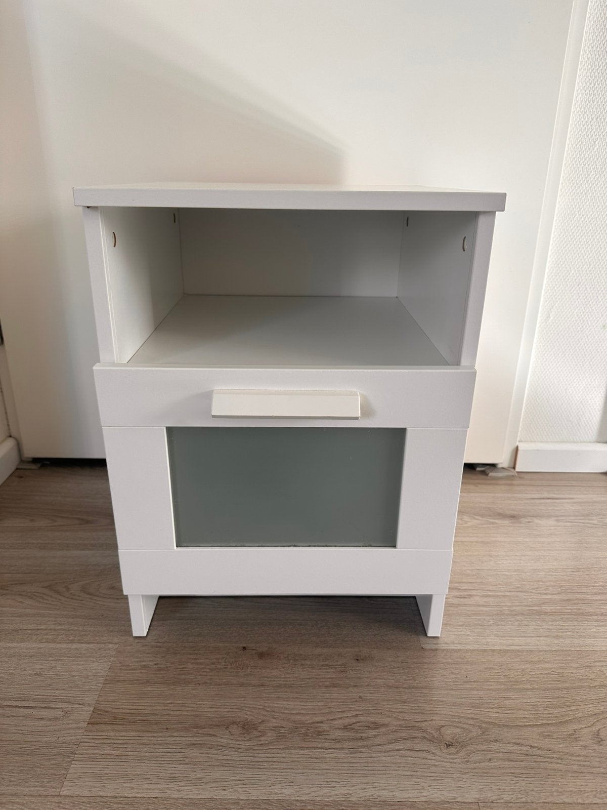Ikea brimnes nachtkastje wit, Ophalen of Verzenden, Zo goed als nieuw, Minder dan 45 cm