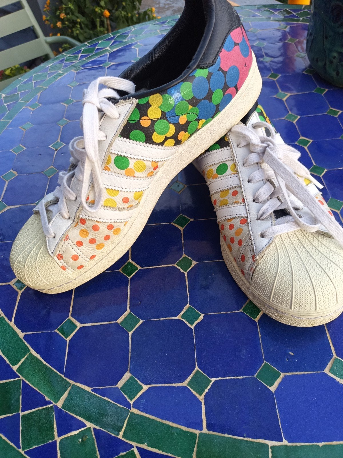Nette Adidas Superstar LGBT Pride Mt 42, Wit, Overige typen, Ophalen of Verzenden, Adidas