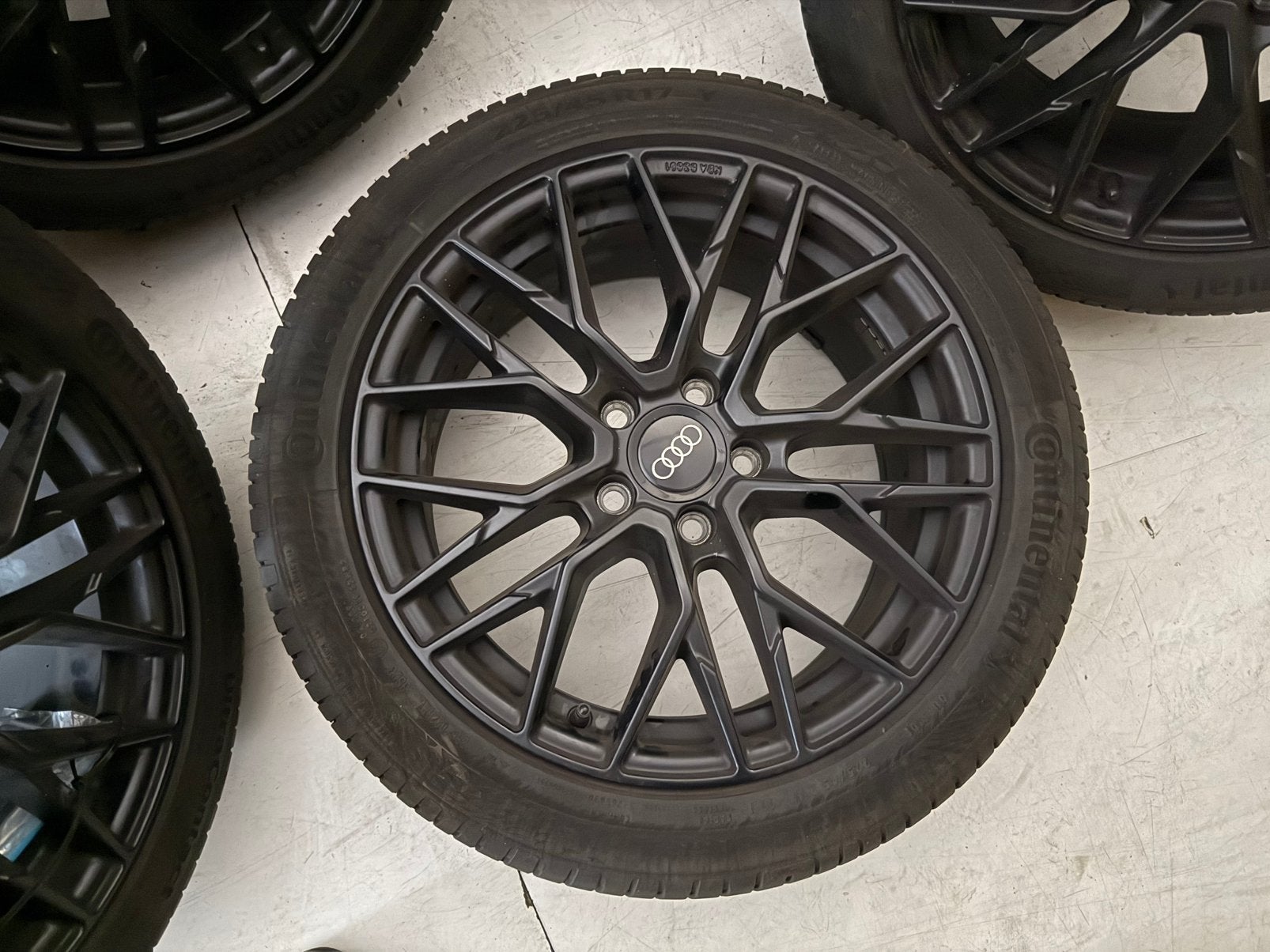 Set van 4 Audi velgen met Continental zomerbanden 225/45 R17, Auto-onderdelen, Remmen en Aandrijving, Ophalen of Verzenden, Nieuw