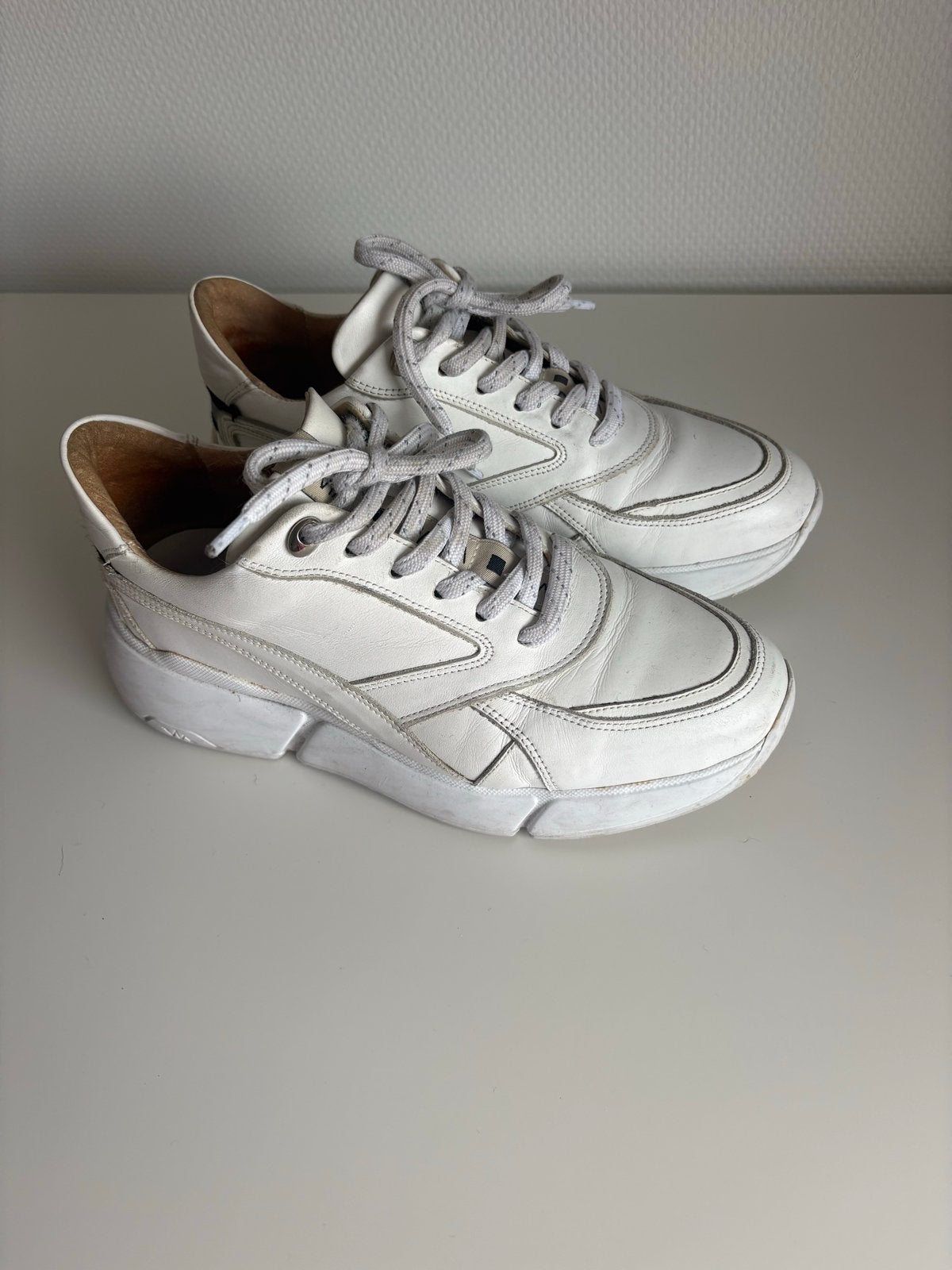 Witte leren Via Vai sneakers - Maat 37, Wit, Ophalen of Verzenden, Sneakers of Gympen, Zo goed als nieuw