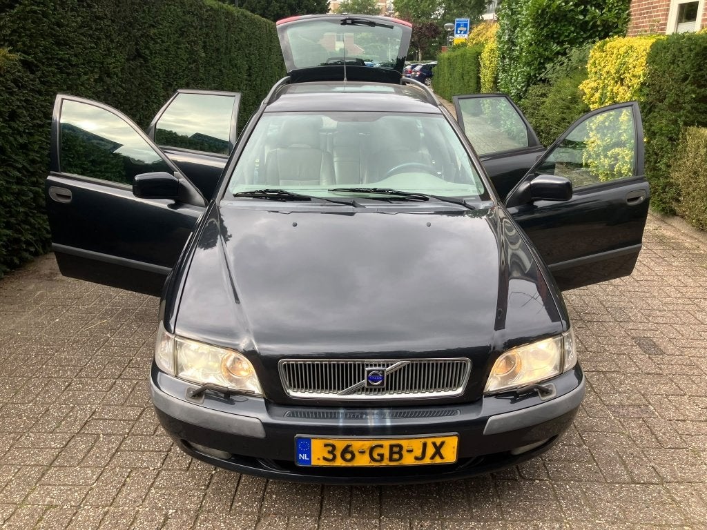 Volvo V40 2.0 T Dynamic (bj 2000), foto 6