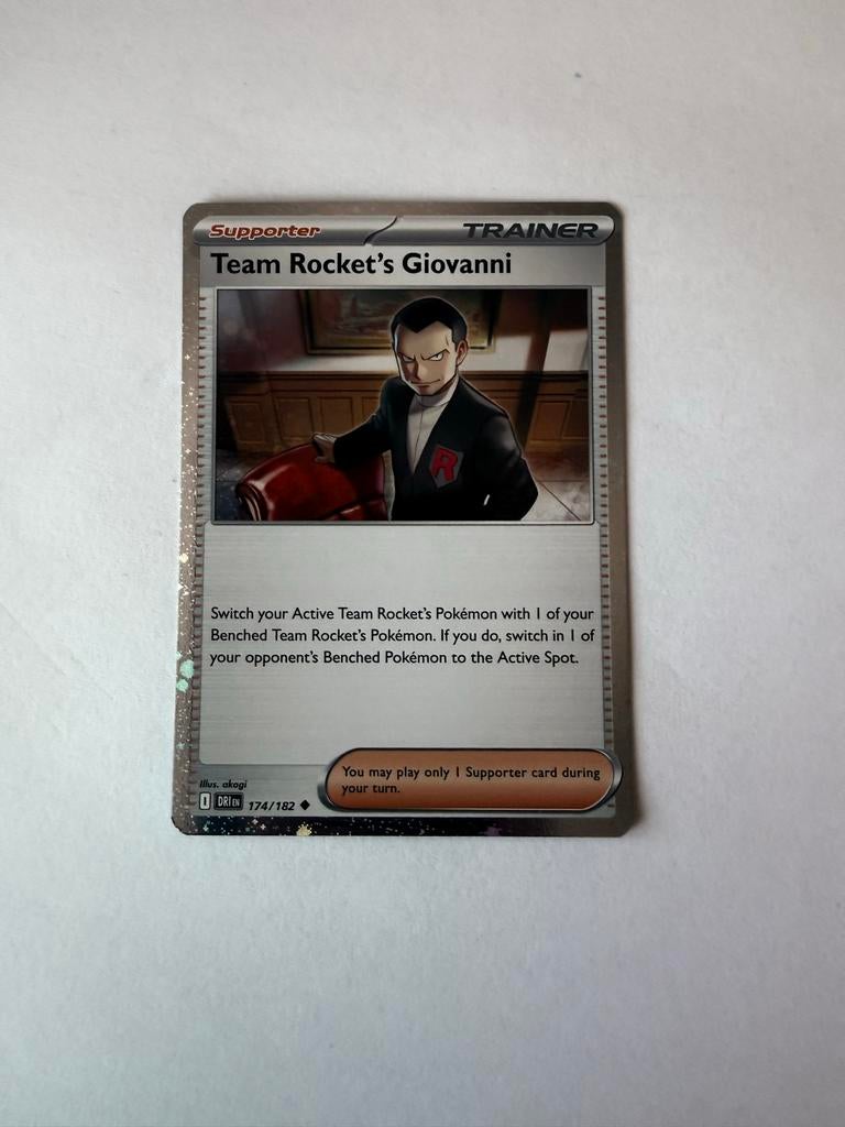 Team Rocket's Giovanni 174/182 Cosmos Holo Trainer Kaart, Ophalen of Verzenden, Zo goed als nieuw, Losse kaart, Foil