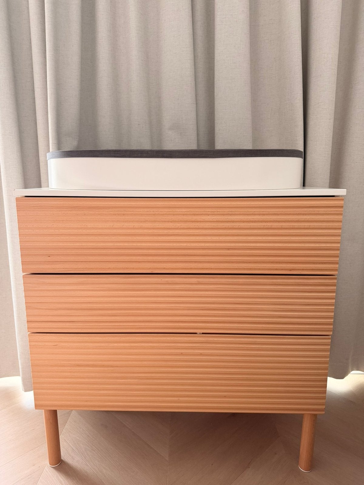 Stokke Sleepi Dresser & Changer – Excellent Condition, Ophalen, Zo goed als nieuw, 25 tot 50 cm, Minder dan 100 cm