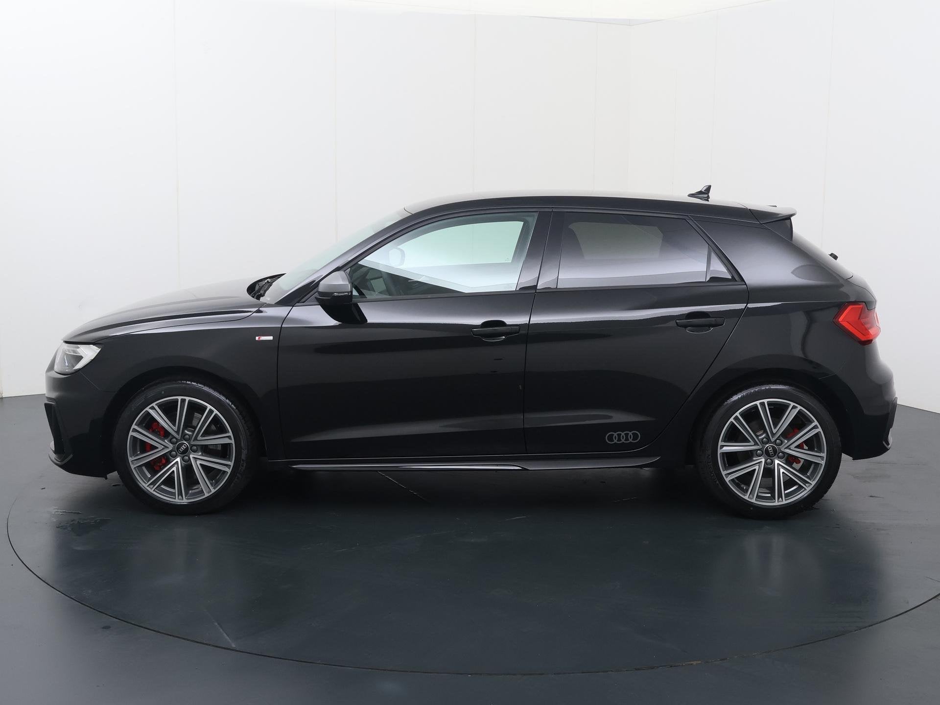 Audi A1 Sportback S line 40 TSFI | 207 PK | Automaat | Adapt, Auto's, Audi, 4 cilinders, Leder en Stof, Zwart, Bedrijf