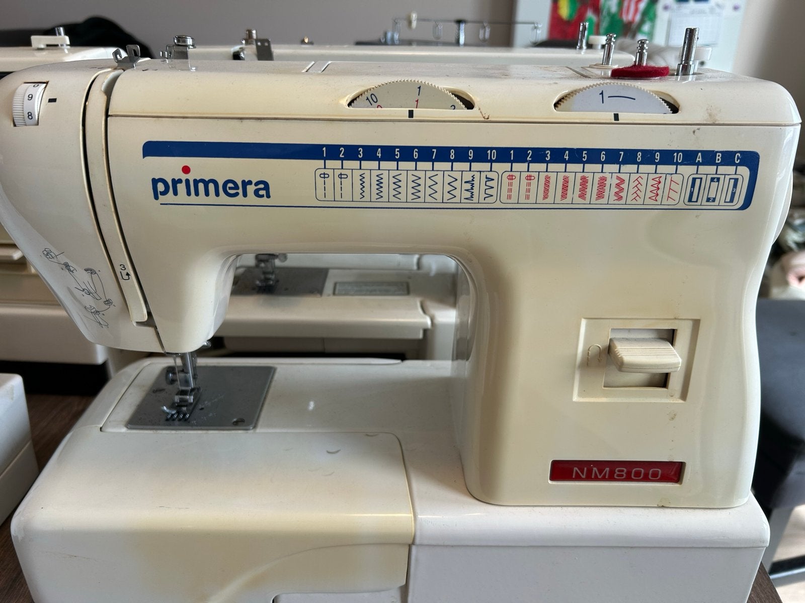 Primera NM800 Naaimachine - Gebruikt, Hobby en Vrije tijd, Ophalen, Gebruikt, Naaimachine, Overige merken