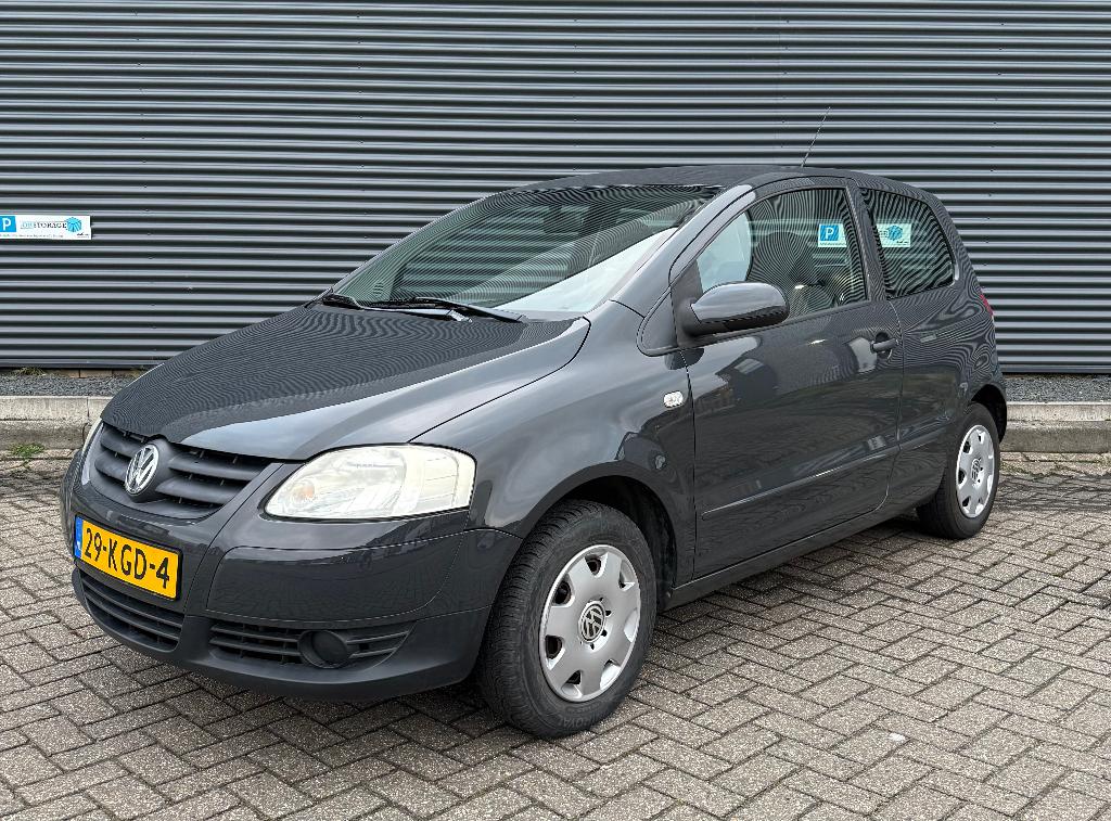 Volkswagen Fox 1.2 2009 | Distr. Riem VV | Airco | APK | NAP, Auto's, Volkswagen, Voorwielaandrijving, Stof, Zwart, 969 kg