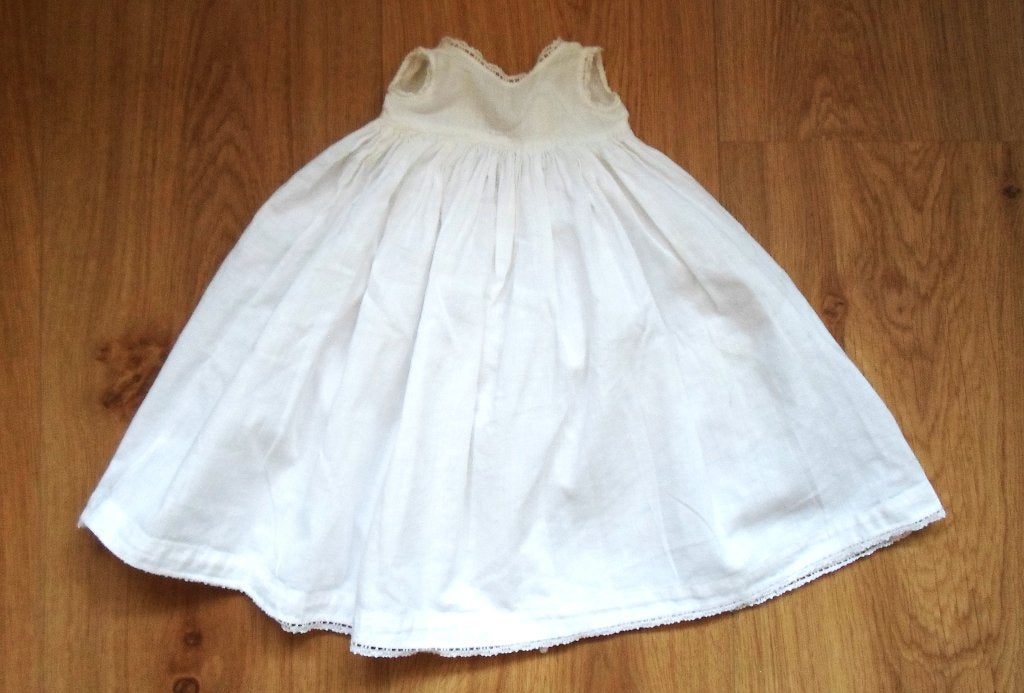 Poppenkleertjes. Jurk / rok en schort., Verzamelen, Ophalen of Verzenden, Gebruikt, Kleertjes