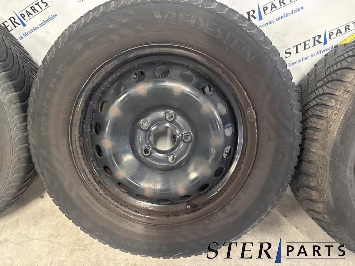 Velgen set + banden van een Mercedes Citan, Gebruikt, -, -, Ophalen of Verzenden
