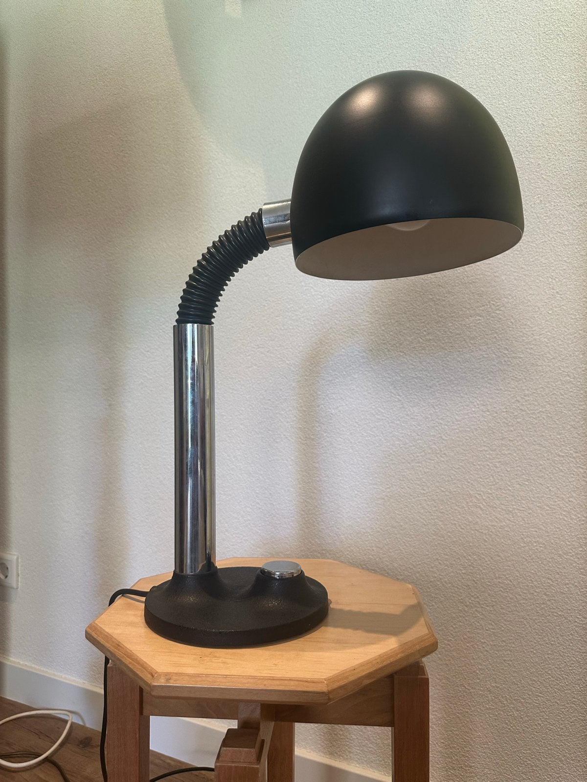 Zwarte bureaulamp met flexibele arm, Ophalen, Gebruikt, Zwart, Metaal