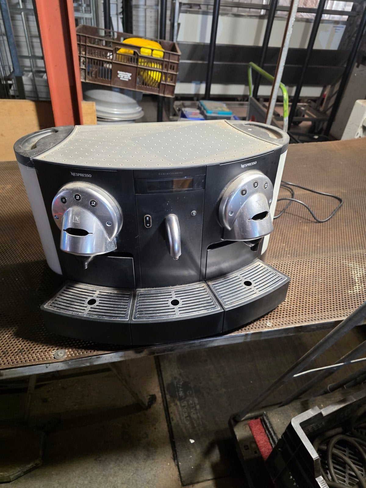 Nespresso cd200Professional Koffiemachine - 6 jaar ongebruik, Witgoed en Apparatuur, Ophalen, Gebruikt, Koffiemachine, Koffiepads en cups