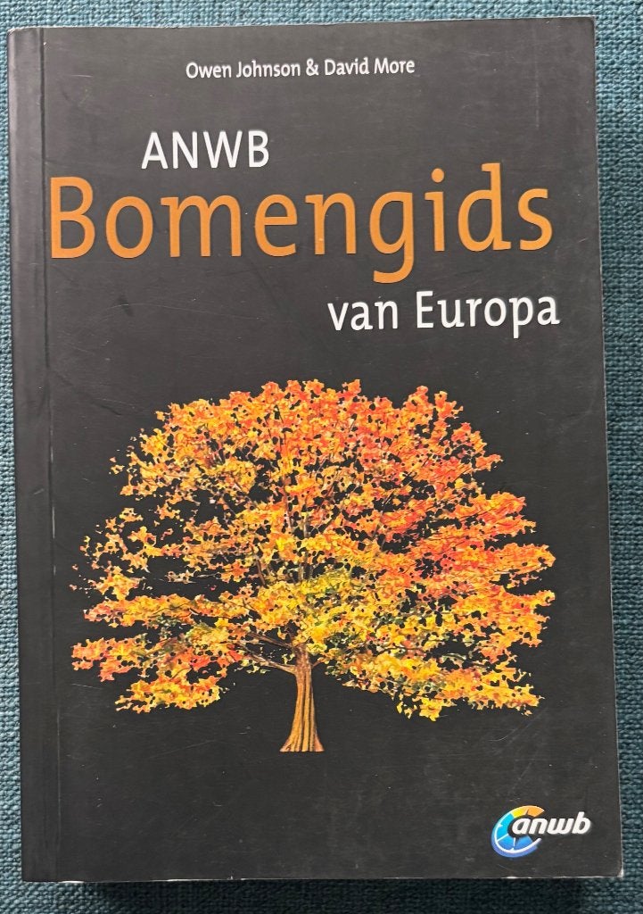 ANWB Bomengids van Europa. Owen Johnson & David More., Boeken, Ophalen of Verzenden, Zo goed als nieuw, Tuinontwerpen