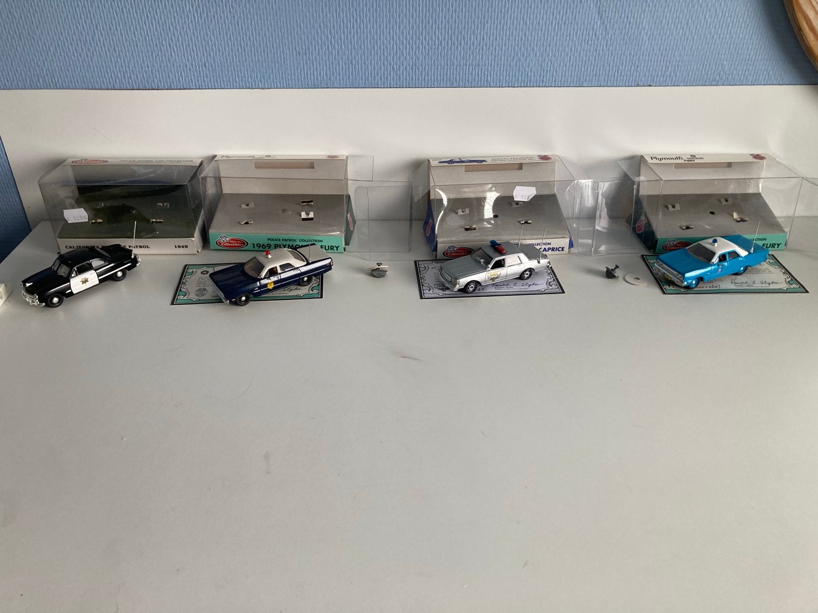 Set van 4 White Rose Collectibles Politie Modelauto's, Hobby en Vrije tijd, Modelauto's | 1:43, Ophalen, Zo goed als nieuw, Auto