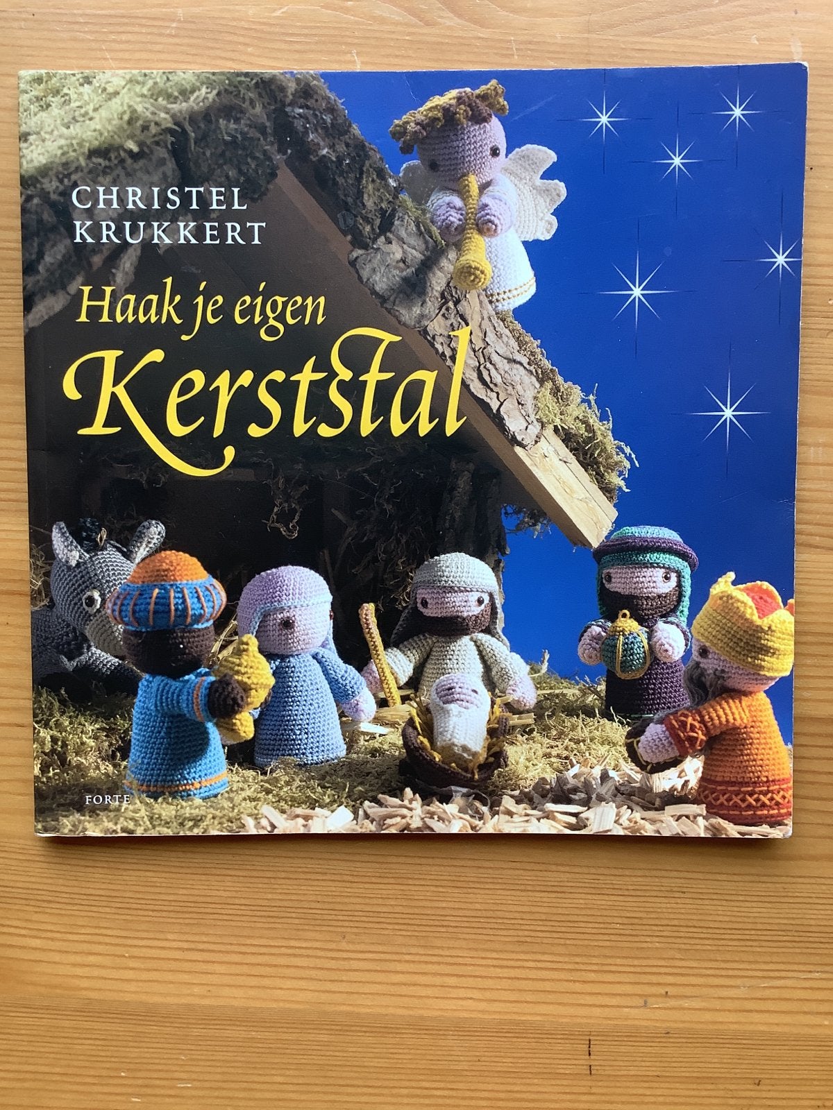 Haak je eigen Kerststal - Christel Krukkert (2013), Ophalen of Verzenden, Gelezen, Breien en Haken