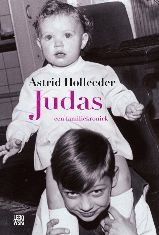 Judas van Astrid Holleeder, Ophalen of Verzenden, Zo goed als nieuw, Nederland