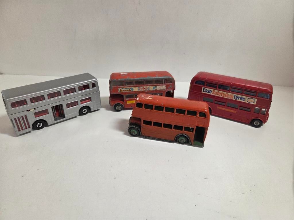 Dinky Toys en Matchbox set bussen, Auto, ., Ophalen of Verzenden, Zo goed als nieuw