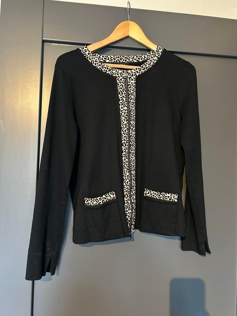 Fijn dun vestje van MarcCain te koop in maat 6 met rits, Verzenden, Zo goed als nieuw, Maat 46/48 (XL) of groter, Zwart