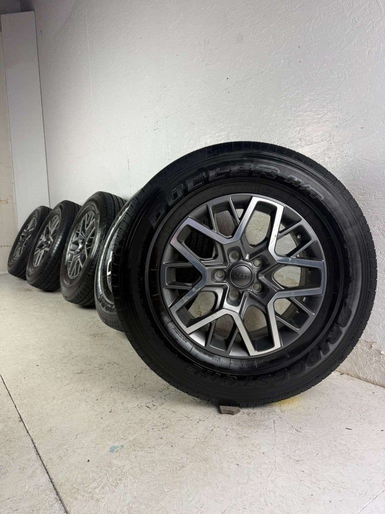 5x Originele Jeep Wrangler JL JK Gladiator velgen 18" 5x127, Auto-onderdelen, Banden en Velgen, Niet ingevuld, 18 inch, Gebruikt