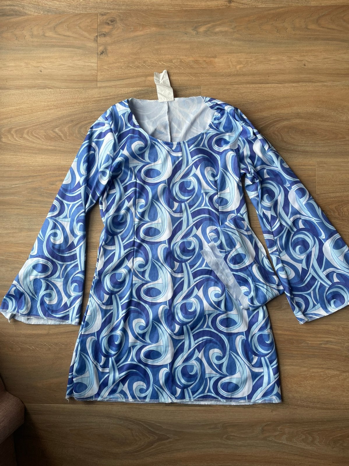 Hippie jurkje wit met blauw maat s carnaval, Kostuum of Pak, Wit, Ophalen of Verzenden, Zo goed als nieuw