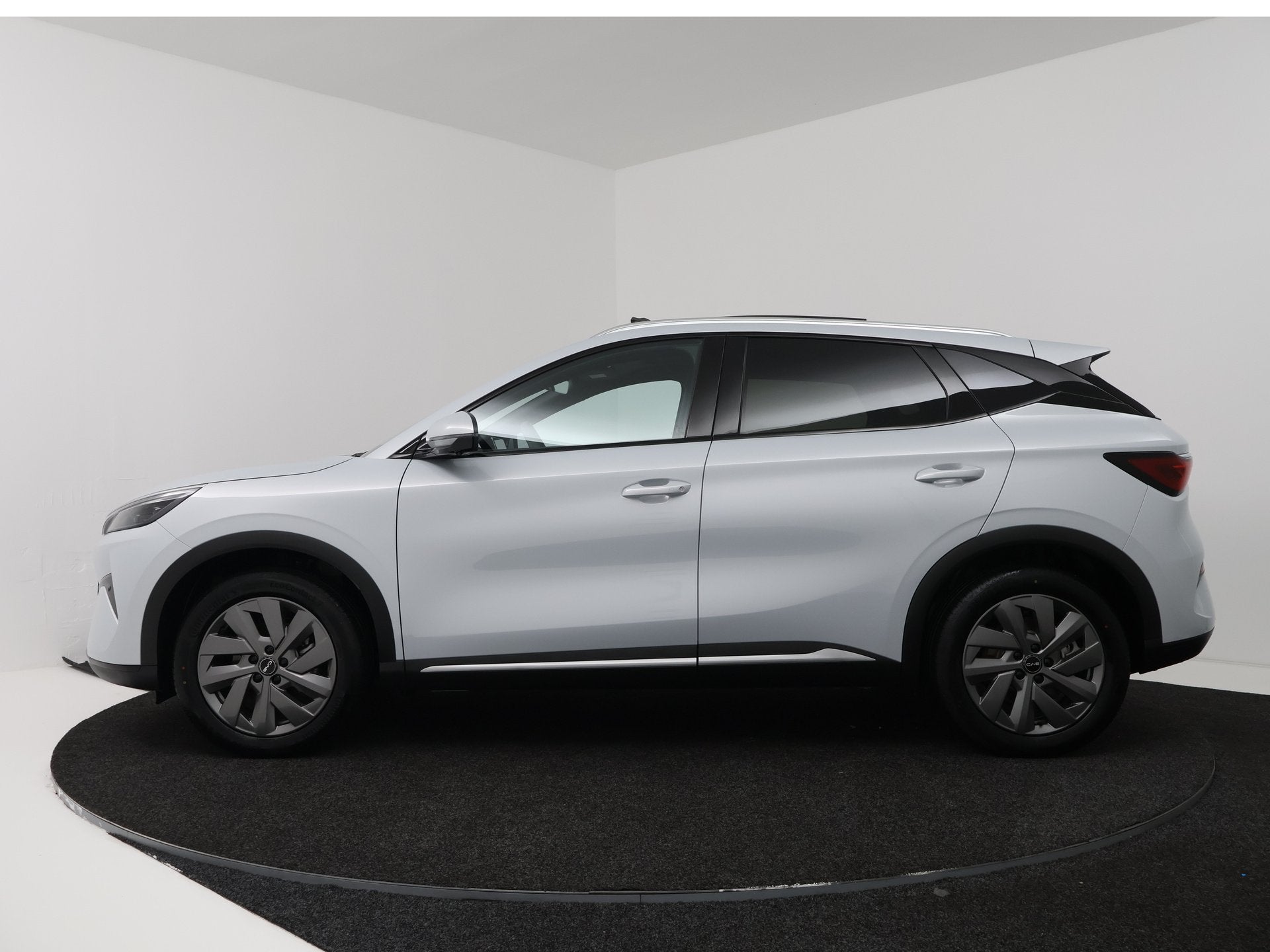BYD Atto 3 EVO Excellence AWD 74.8 kWh | Origineel NL! | NAP, Auto's, Automaat, 12 maanden, Zwart, Wit