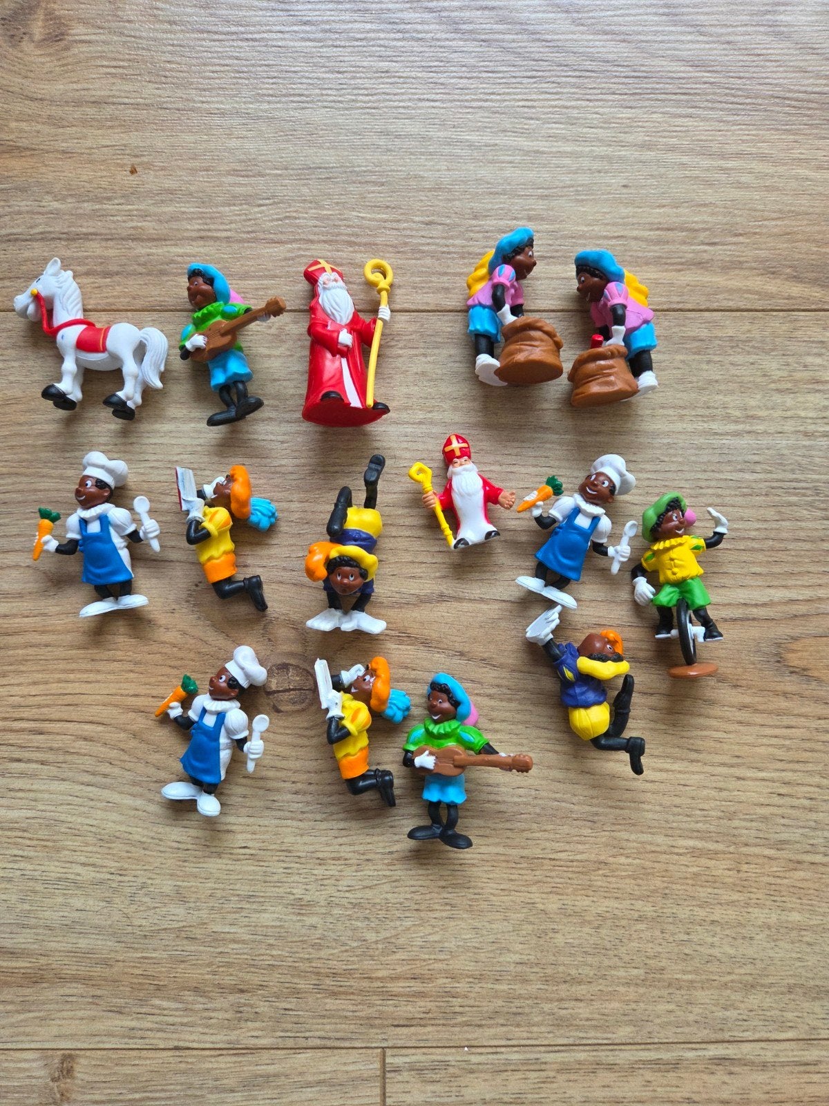 Poppetjes Sinterklaas en zwarte piet, Verzamelen, Ophalen of Verzenden, Zo goed als nieuw