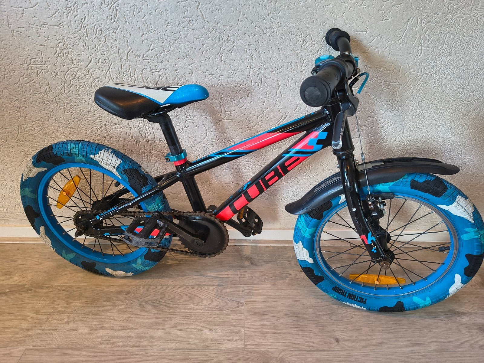 Cube Race 160 kinderfiets - 16 inch, Velgrem, Ophalen of Verzenden, Cube, 16 tot 20 inch