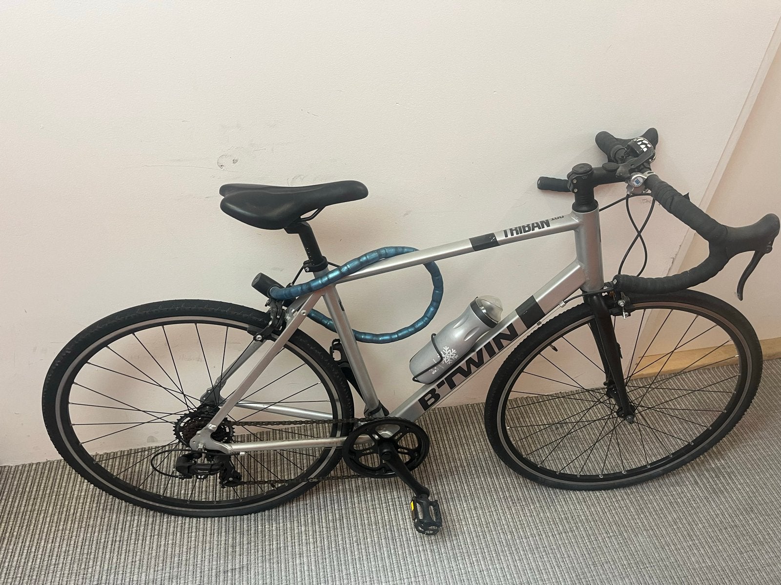 B'TWIN Triban 100 Racefiets, Fietsen en Brommers, Fietsen | Racefietsen, Overige merken, Gebruikt, Velgrem, Aluminium