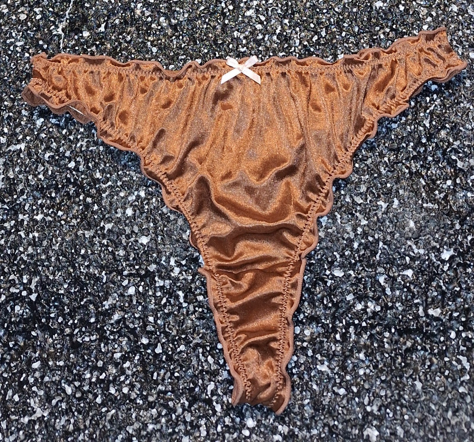 Sexy nieuw bruin-bronzen slipje maat 40-42 (L), Kleding | Dames, Verzenden, Bruin, Slip