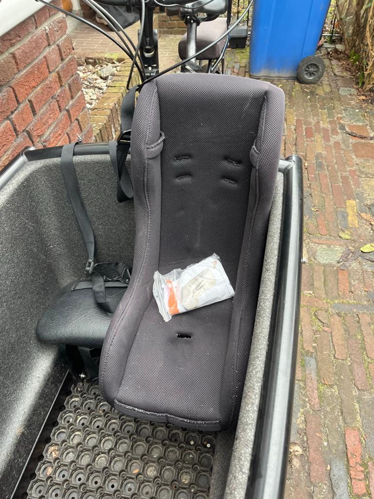 Peuterschaal voor bakfiets, Ophalen of Verzenden, Gebruikt, 9 t/m 18 kg, Voorzitje